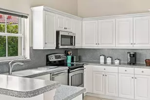 1295 Windsor Ln, Weston, FL 33327 - Photo 14