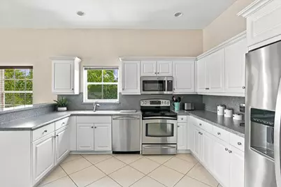 1295 Windsor Lane, Weston, FL 33327 - Photo 12