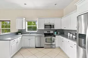 1295 Windsor Ln, Weston, FL 33327 - Photo 12