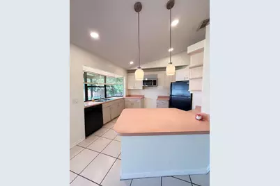 2225 SE Melaleuca Boulevard, Port Saint Lucie, FL 34952 - Photo 6