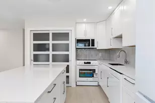 9379 Keating Dr, Palm Beach Gardens, FL 33410 - Photo 18