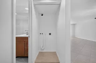 12800 SW 7th Ct, Pembroke Pines, FL 33027 - Photo 26