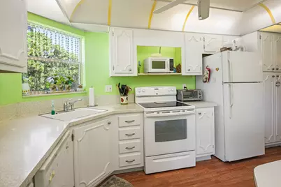 3755 Via Poinciana #402, Lake Worth, FL 33467 - Photo 8