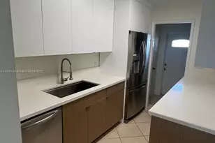 2755 NE 28th Ave, Lighthouse Point, FL 33064 - Photo 4