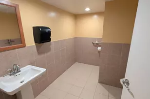 111 Golden Isles Dr, Hallandale Beach, FL 33009 - Photo 20