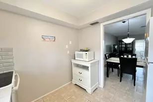 2666 Emory Dr E, West Palm Beach, FL 33415 - Photo 4