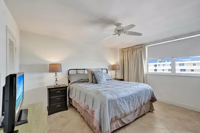 1051 Hillsboro Mile #906E, Hillsboro Beach, FL 33062 - Photo 24