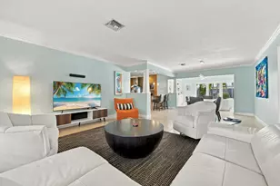 4230 NE 19th Ave, Oakland Park, FL 33308 - Photo 4