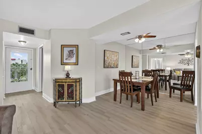 3871 Via Poinciana #407, Lake Worth, FL 33467 - Photo 18
