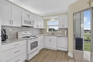 3871 Via Poinciana, Lake Worth, FL 33467 - Photo 24