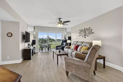 3871 Via Poinciana #407, Lake Worth, FL 33467 - Photo 10