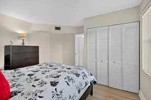 3871 Via Poinciana, Lake Worth, FL 33467 - Photo 6