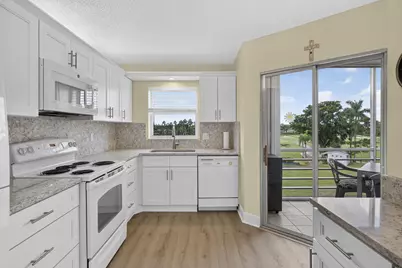 3871 Via Poinciana #407, Lake Worth, FL 33467 - Photo 22