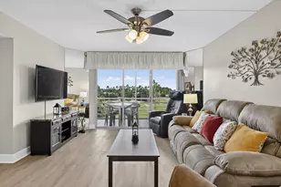 3871 Via Poinciana, Lake Worth, FL 33467 - Photo 12