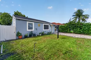 946 McIntosh St, West Palm Beach, FL 33405 - Photo 4