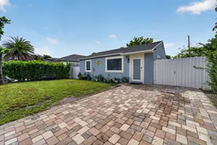 946 McIntosh St, West Palm Beach, FL 33405 - Photo 2