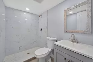 946 McIntosh St, West Palm Beach, FL 33405 - Photo 32