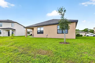 469 Seafoam Cir, Fort Pierce, FL 34945 - Photo 44