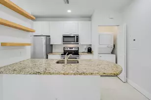 4014 Community Dr, Jupiter, FL 33458 - Photo 8