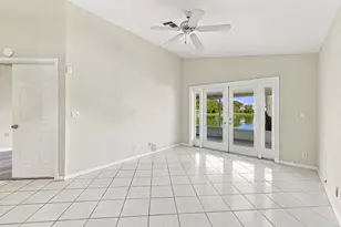 10627 NW 7th St, Pembroke Pines, FL 33026 - Photo 8