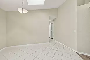 10627 NW 7th St, Pembroke Pines, FL 33026 - Photo 16