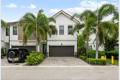4511 E Aqua Bella Lane, Dania Beach, FL 33312 - Photo 1