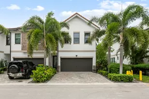 4511 E Aqua Bella Ln, Dania Beach, FL 33312 - Photo 1