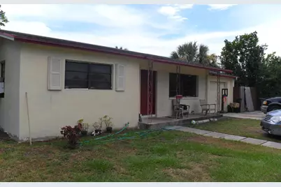 730 W Ilex Drive, Lake Park, FL 33403 - Photo 8