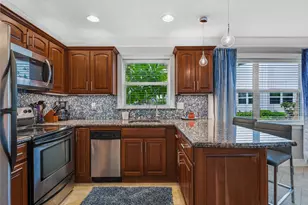 2929 SE Ocean Blvd, Stuart, FL 34996 - Photo 10