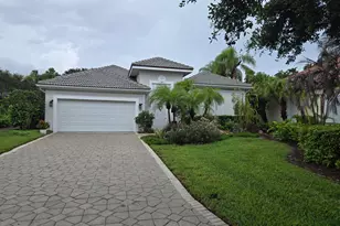 831 Island Club Square, Vero Beach, FL 32963 - Photo 1