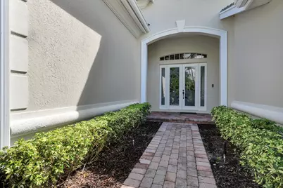 1417 W Island Club Square, Vero Beach, FL 32963 - Photo 2