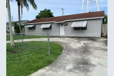 5708 Driftwood Street, Mangonia Park, FL 33407 - Photo 2