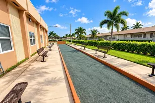 2920 Crosley Dr E, West Palm Beach, FL 33415 - Photo 16