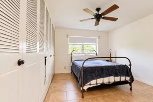 2920 Crosley Dr E, West Palm Beach, FL 33415 - Photo 8