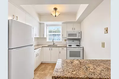 2920 Crosley Drive E #E, West Palm Beach, FL 33415 - Photo 2