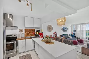 100 Bayview Dr, Sunny Isles Beach, FL 33160 - Photo 18
