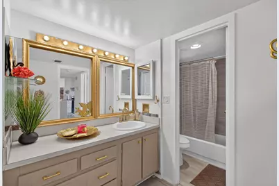 100 Bayview Drive #620, Sunny Isles Beach, FL 33160 - Photo 32