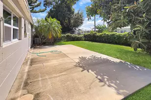 1331 3rd Ct, Vero Beach, FL 32960 - Photo 12