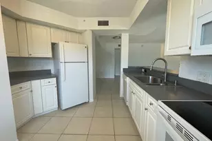 165 NW 96th Terrace, Pembroke Pines, FL 33024 - Photo 16