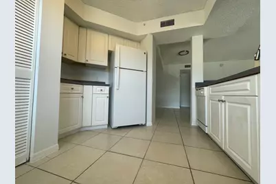 165 NW 96th Terrace #3-207, Pembroke Pines, FL 33024 - Photo 14
