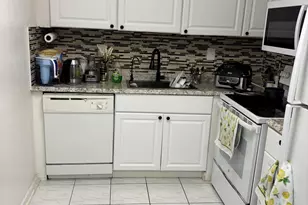321 Brighton H, Boca Raton, FL 33434 - Photo 2