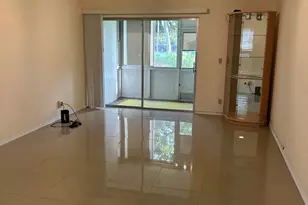 2956 Crosley Dr E, West Palm Beach, FL 33415 - Photo 4