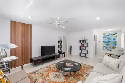 23 NE 19th Avenue, Pompano Beach, FL 33060 - Photo 2
