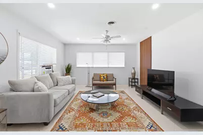 23 NE 19th Avenue, Pompano Beach, FL 33060 - Photo 1