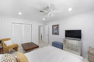 23 NE 19th Ave, Pompano Beach, FL 33060 - Photo 10