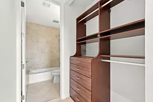 1703 NE 5th Ct, Fort Lauderdale, FL 33301 - Photo 18