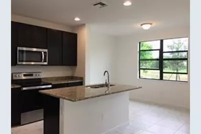 335 NW 33rd Lane, Pompano Beach, FL 33069 - Photo 4