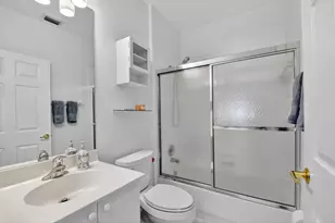 7910 Laina Ln, Boynton Beach, FL 33437 - Photo 38