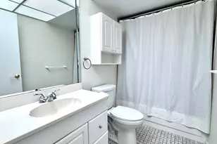 10207 Sunrise Lakes Blvd, Sunrise, FL 33322 - Photo 22