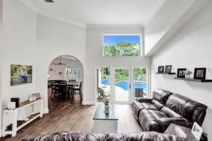 9645 E Tree Tops Ct, Davie, FL 33328 - Photo 4